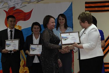 Награды от губернатора и спикера областного парламента